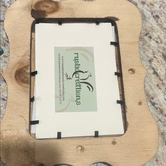 Lot of  4 Photo Frames 2 5x7 , one 4x6 and one wallet size EUC - Picture 6 of 7